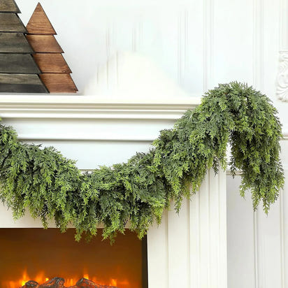 Festive Green Cedar Garland™